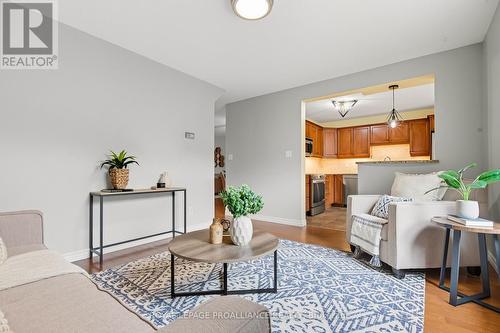34 Forchuk Crescent, Quinte West (Trenton Ward), ON - Indoor Photo Showing Living Room