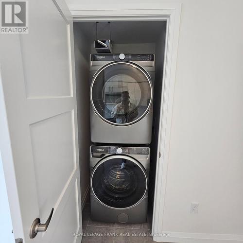 903 - 93 Arthur Street S, Guelph (St. Patrick'S Ward), ON - Indoor Photo Showing Laundry Room