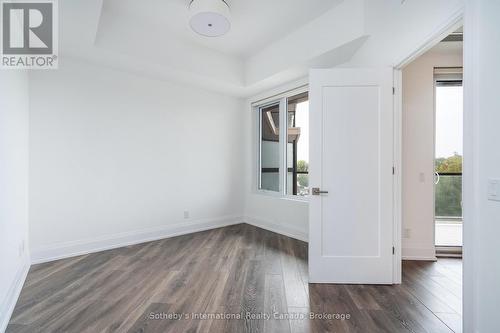 2nd bedroom with own ensuite - 301 - 1 Hume Street, Collingwood, ON - Indoor Photo Showing Other Room