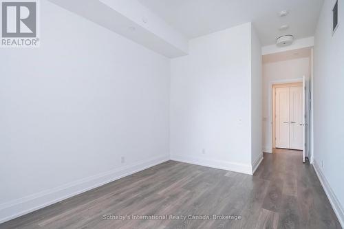 Large Primary bedroom - 301 - 1 Hume Street, Collingwood, ON - Indoor Photo Showing Other Room