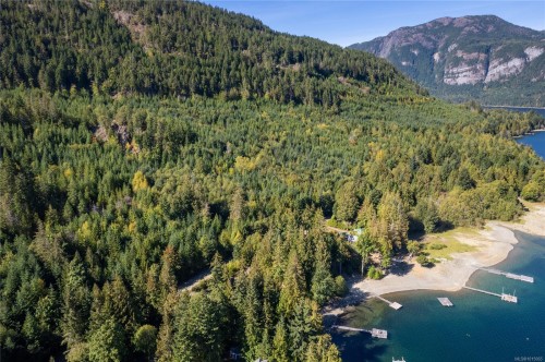 2180 South Lake Rd, Qualicum Beach, BC 