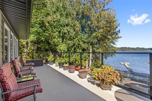 2180 South Lake Rd, Qualicum Beach, BC 