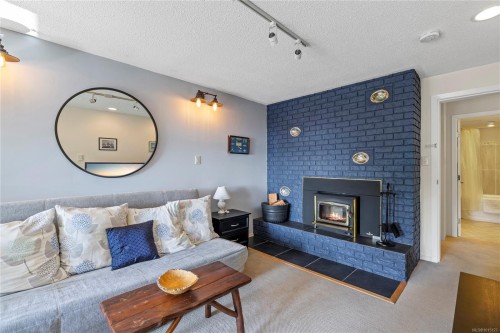 2530 Spring Beach Dr, Gabriola Island, BC 