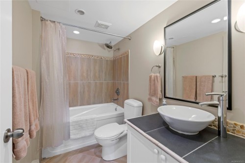 2530 Spring Beach Dr, Gabriola Island, BC 