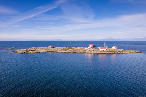 2530 Spring Beach Dr, Gabriola Island, BC 