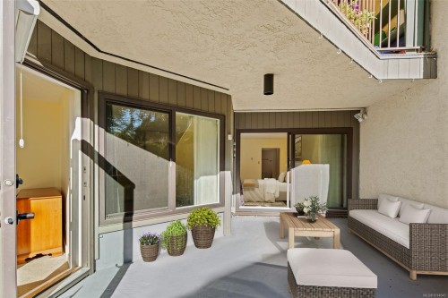 108-1149 Rockland Ave, Victoria, BC - Outdoor With Deck Patio Veranda With Exterior