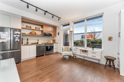 219-515 Chatham St  Victoria, BC V8T 0C8