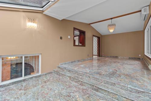 Salle familiale - 3018 Rue William, Longueuil (Saint-Hubert), QC - Indoor Photo Showing Other Room