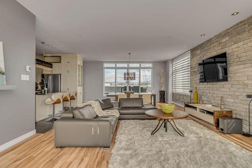 Salon - 505-2350 Rue Du Barachois, Québec (Les Rivières), QC - Indoor Photo Showing Living Room