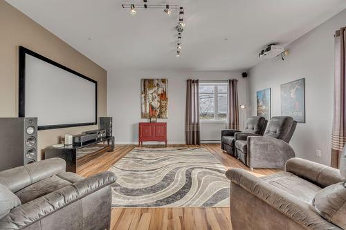 Salle familiale - 505-2350 Rue Du Barachois, Québec (Les Rivières), QC - Indoor Photo Showing Living Room