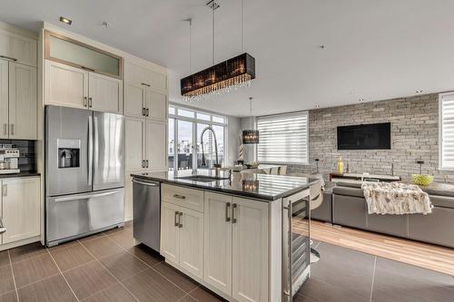 Cuisine - 505-2350 Rue Du Barachois, Québec (Les Rivières), QC - Indoor Photo Showing Kitchen With Upgraded Kitchen