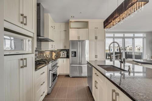 Cuisine - 505-2350 Rue Du Barachois, Québec (Les Rivières), QC - Indoor Photo Showing Kitchen With Upgraded Kitchen