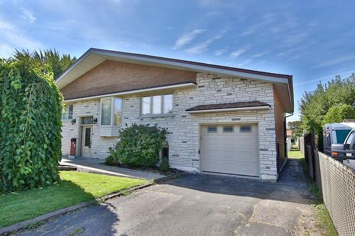 820 Rue Martin  Longueuil (Saint-Hubert), QC J3Y 4R2