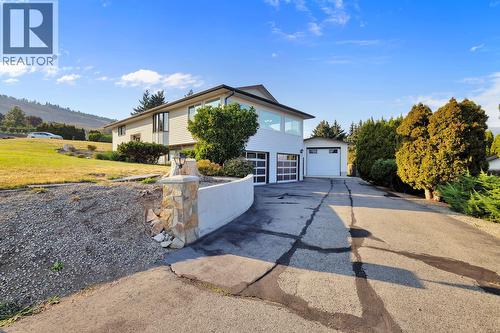 3795 Salloum Road, West Kelowna, BC - Outdoor