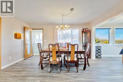 3795 Salloum Road, West Kelowna, BC - Indoor Photo Showing Dining Room