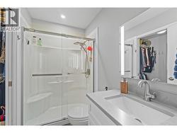 Renovated bathroom - 