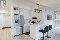 818 - 21 NELSON STREET  Toronto, ON M5V 3H9