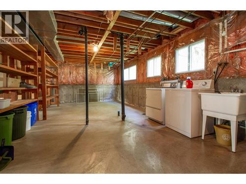 1695 Hay Road, Revelstoke, BC - Indoor Photo Showing Laundry Room