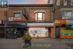1508 QUEEN STREET W  Toronto, ON M6R 1A4