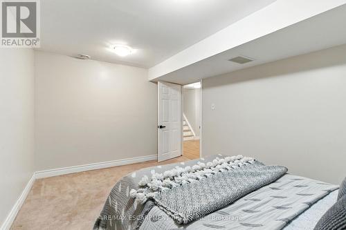 1423 Thornton Road, Burlington, ON - Indoor Photo Showing Bedroom