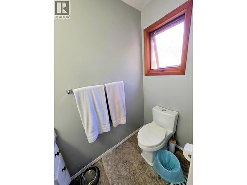 3460 Robin Road, Quesnel, BC - Indoor Photo Showing Bathroom