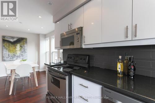 451 Broadview Avenue, Toronto, ON - Indoor Photo Showing Kitchen
