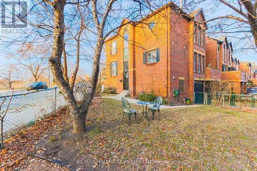 451 Broadview Avenue, Toronto, ON - Outdoor