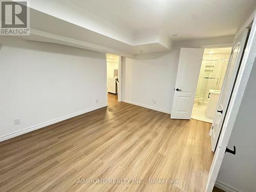 12 Goldsmith Crescent, Newmarket, ON - Indoor Photo Showing Other Room