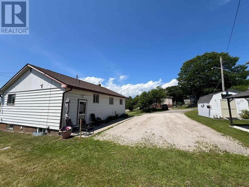 6 West St, Blind River, ON - Outdoor