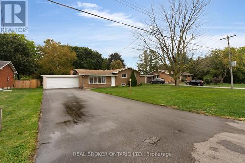 17 LOCKE AVENUE  Clearview, ON L0M 1S0