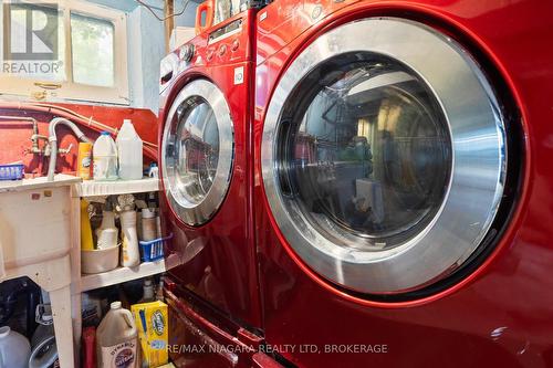 154 Melrose Avenue N, Hamilton (Stipley), ON - Indoor Photo Showing Laundry Room
