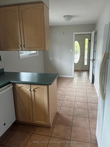 2201 Cliff Road, Mississauga, ON - Indoor Photo Showing Other Room