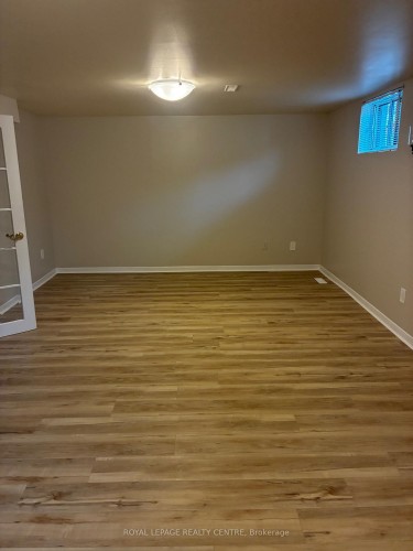 2201 Cliff Road, Mississauga, ON - Indoor Photo Showing Other Room