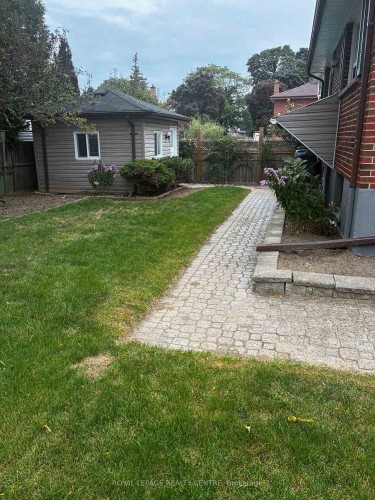 2201 Cliff Road, Mississauga, ON - Outdoor