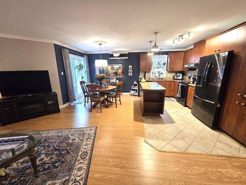 Living room - 3-5 Crois. De Cambrai, Châteauguay, QC - Indoor