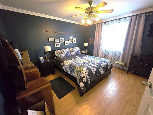 Primary bedroom - 3-5 Crois. De Cambrai, Châteauguay, QC - Indoor Photo Showing Bedroom