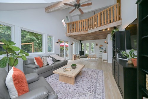 1762 Queen Street, Caledon, ON - Indoor