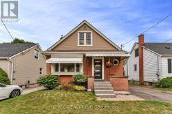 207 AUBURN AVENUE  Hamilton, ON L8K 3B4