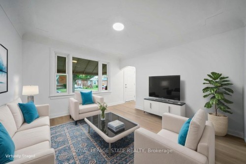 Unit 1-172 East 34Th Street, Hamilton, ON - Indoor Photo Showing Living Room