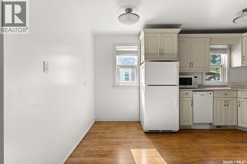 2822 Argyle Street, Regina, SK - Indoor Photo Showing Kitchen