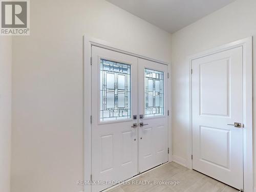 21 La Reine Avenue, Richmond Hill, ON - Indoor Photo Showing Other Room