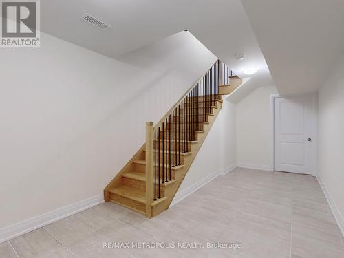 21 La Reine Avenue, Richmond Hill, ON - Indoor Photo Showing Other Room