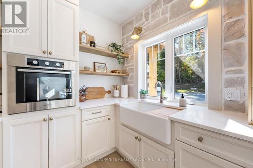 356 Old Welsh Road, Hastings Highlands (Monteagle Ward), ON - Indoor Photo Showing Kitchen