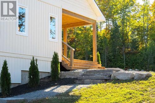 356 Old Welsh Road, Hastings Highlands (Monteagle Ward), ON - Outdoor