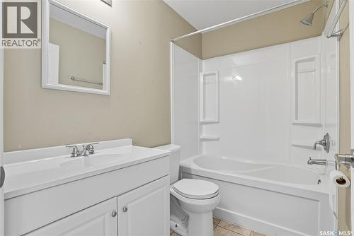 105 Main Street, Harris, SK - Indoor Photo Showing Bathroom