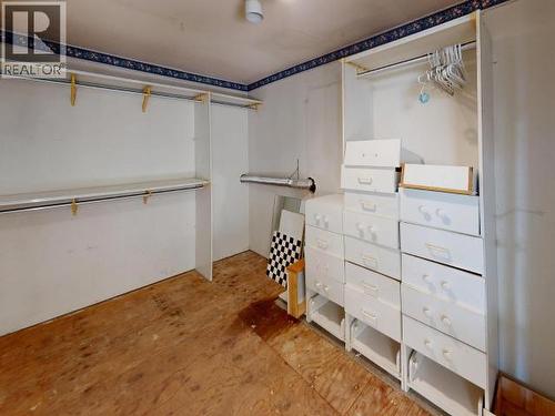 7349 Wilde Road, Powell River, BC - Indoor With Storage