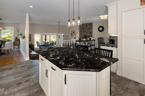 1258 Round Lake Road, Spallumcheen, BC - Indoor