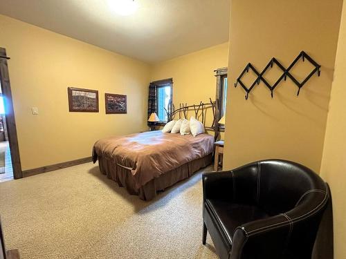 G1-C-1351 Gerry Sorensen Way, Kimberley, BC - Indoor Photo Showing Bedroom