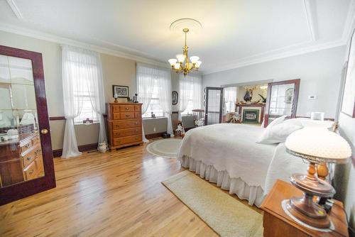 120 Wattsville Road, Cranbrook, BC - Indoor Photo Showing Bedroom