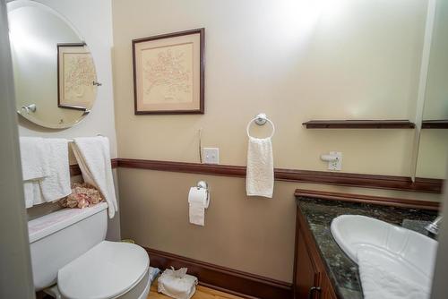 120 Wattsville Road, Cranbrook, BC - Indoor Photo Showing Bathroom